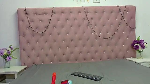 ValentinaFranco1 online show from 01-12-26, 07:31