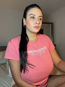 Snapshot of Lena-Williamss chatting on 01-10-26, 08:20 Lena-Williamss online show from 01-10-26, 08:20