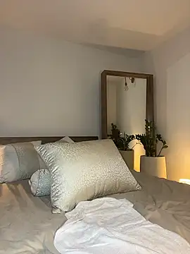 Snapshot of Lena-Williamss chatting on 01-13-26, 02:15 Lena-Williamss online show from 01-13-26, 02:15