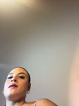 Lena-Williamss online show from 02-01-26, 03:16