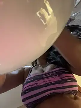 Lena-Williamss online show from 07-19-26, 08:49