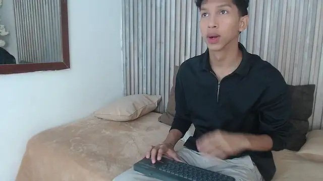 SmoothAlpha  online show from 01-08-26, 02:12