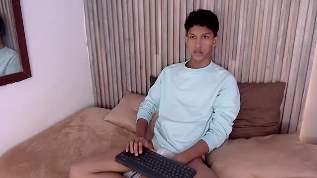 SmoothAlpha  online show from 01-09-26, 02:35