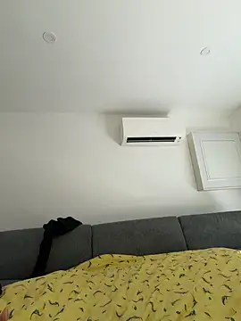 CoquineCharmeuse online show from 04-15-26, 01:37