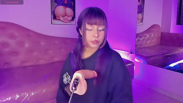 Lia Kitten2 online show from 12-22-25, 01:39