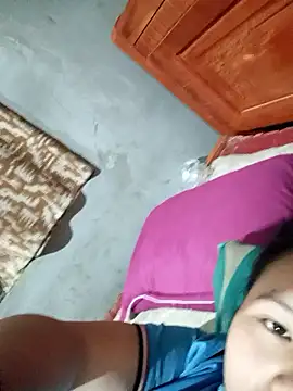 Snapshot of kat2026 chatting on 12-18-25, 12:49 kat2026 online show from 12-18-25, 12:49