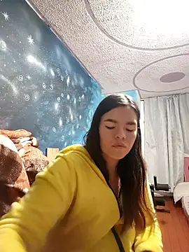 Snapshot of Krolaykate chatting on 01-15-26, 09:23 Krolaykate online show from 01-15-26, 09:23