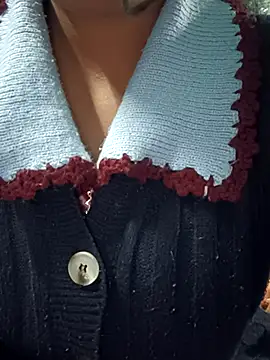 teena-11 online show from 12-15-25, 01:17