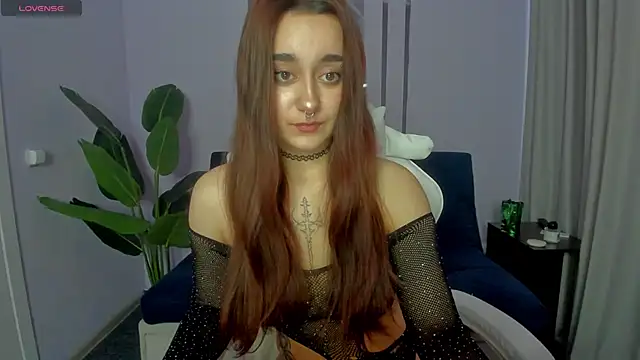 Melly Kiss online show from 01-10-26, 05:03