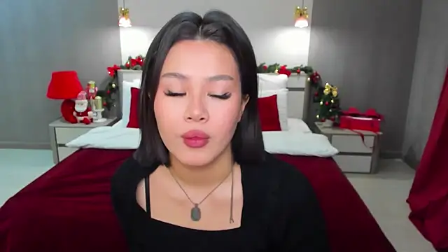 Brunette Charm online show from 12-14-25, 06:24