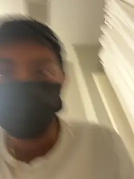 Snapshot of rohitgun023 chatting on 12-19-25, 03:03 rohitgun023 online show from 12-19-25, 03:03