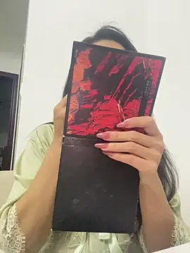 Snapshot of XX-61 chatting on 01-06-26, 04:44 XX-61 online show from 01-06-26, 04:44