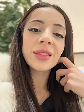 Snapshot of YeaLina chatting on 01-15-26, 11:35 YeaLina online show from 01-15-26, 11:35