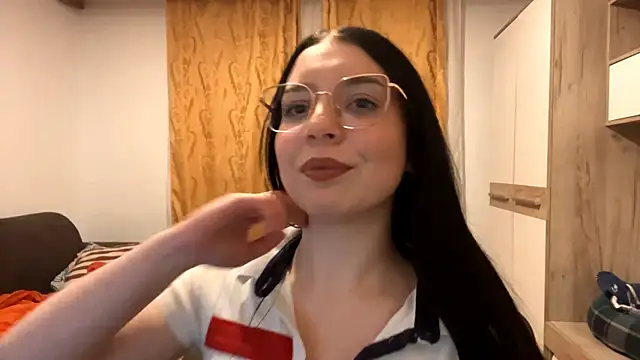 DoraRobertos online show from 01-12-26, 03:52