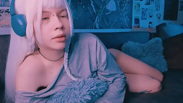 PeacchyPawss online show from 04-09-26, 03:08