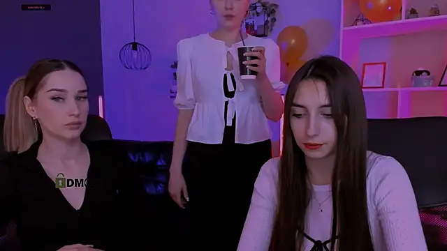 mila firee online show from 04-03-26, 08:10