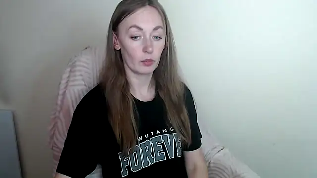Snapshot of LiaSeass_ chatting on 05-11-26, 12:06 LiaSeass online show from 05-11-26, 12:06