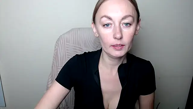 LiaSeass  online show from 01-18-26, 10:07