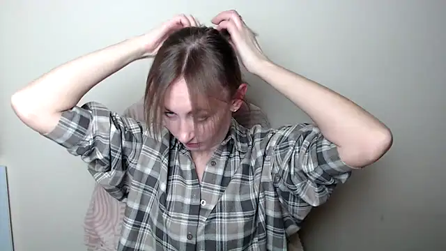 LiaSeass  online show from 03-10-26, 01:15