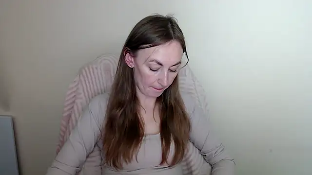 Snapshot of LiaSeass_ chatting on 05-21-26, 12:46 LiaSeass online show from 05-21-26, 12:46