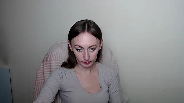 Snapshot of LiaSeass_ chatting on 04-20-26, 12:19 LiaSeass online show from 04-20-26, 12:19