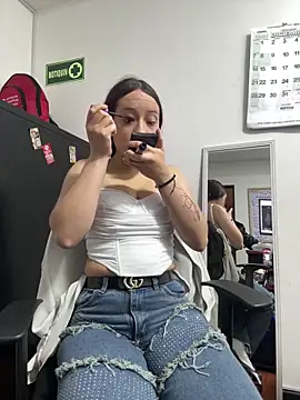 LUNA MAIA online show from 12-18-25, 12:53