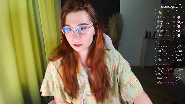 Snapshot of Ann_Couette chatting on 05-30-26, 09:59 Ann Couette online show from 05-30-26, 09:59
