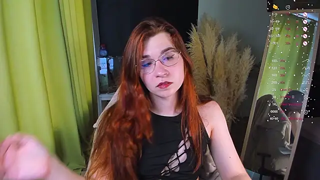 Snapshot of Ann_Couette chatting on 08-08-26, 05:03 Ann Couette online show from 08-08-26, 05:03