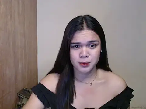 Snapshot of stripyapril chatting on 05-31-26, 05:08 stripyapril online show from 05-31-26, 05:08