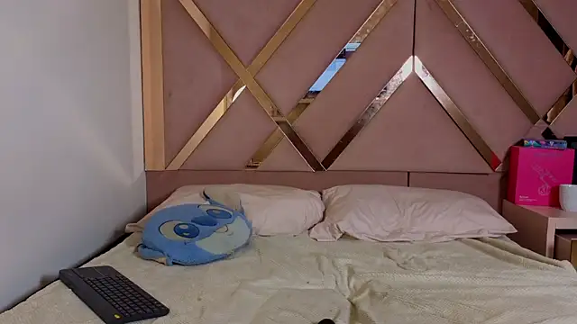 Stephanny Blush online show from 03-14-26, 06:03