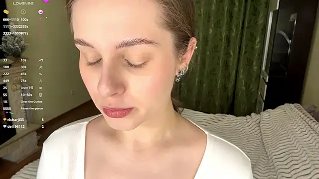 MiaBlanko online show from 12-17-25, 07:24