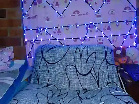 LunaVinxxen online show from 02-12-26, 04:45