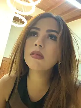 Snapshot of Lunara_Vall chatting on 02-11-26, 03:28 Lunara Vall online show from 02-11-26, 03:28