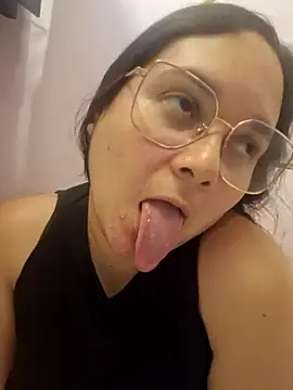 liababylia online show from 01-10-26, 11:11