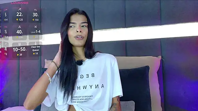 Snapshot of luna_blannco chatting on 12-19-25, 11:12 luna blannco online show from 12-19-25, 11:12