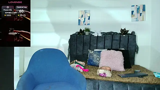 Laura hotmilf online show from 12-16-25, 12:20