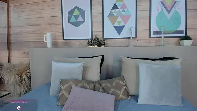 gabyvega1 online show from 02-10-26, 12:26