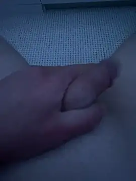 Snapshot of GrosserDickerSchwanz17cm chatting on 05-14-26, 04:53 GrosserDickerSchwanz17cm online show from 05-14-26, 04:53