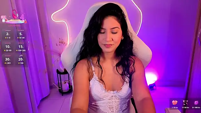 chloebum  online show from 03-26-26, 10:57