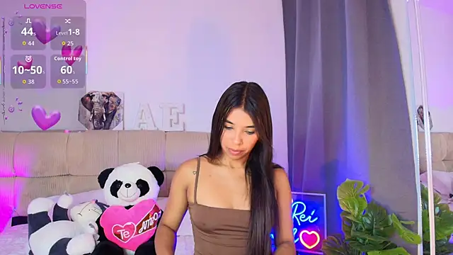 Snapshot of Ana_herrera chatting on 05-27-26, 11:28 Ana herrera online show from 05-27-26, 11:28