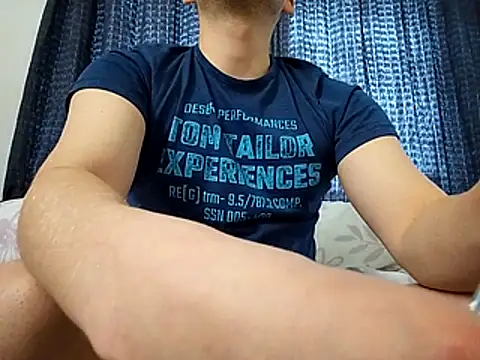 Snapshot of Dankender chatting on 02-12-26, 11:21 Dankender online show from 02-12-26, 11:21