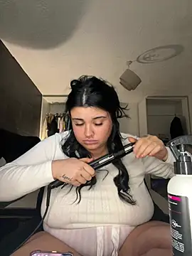 Curvybabesxxo online show from 03-01-26, 04:29