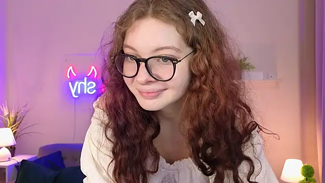 Snapshot of My_Mary_Jane chatting on 12-20-25, 01:03 My Mary Jane online show from 12-20-25, 01:03