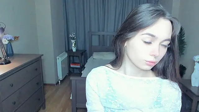 Snapshot of YvonneRobes chatting on 02-19-26, 07:11 YvonneRobes online show from 02-19-26, 07:11