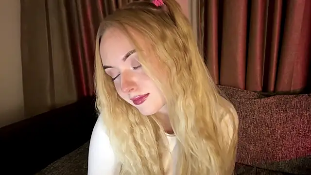 Dari Foxx online show from 04-07-26, 10:55