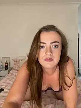Snapshot of PoppyAnne_ chatting on 05-29-26, 04:24 PoppyAnne online show from 05-29-26, 04:24