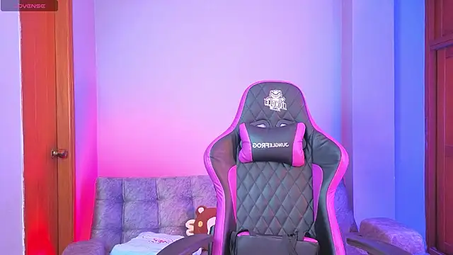 melanimorgan1 online show from 03-19-26, 04:56