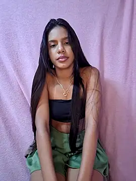 meenina veneno online show from 12-16-25, 04:17