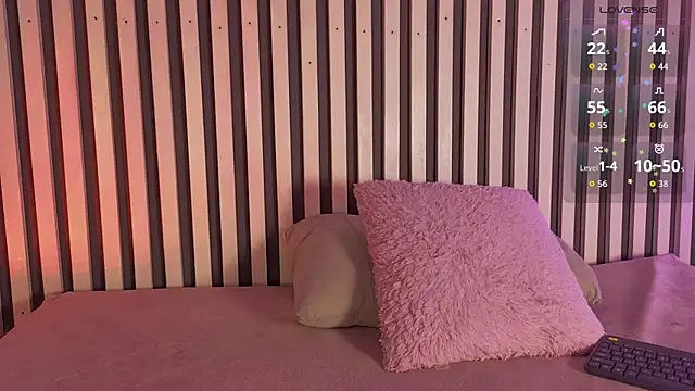 Ariana klarts online show from 06-19-26, 11:05