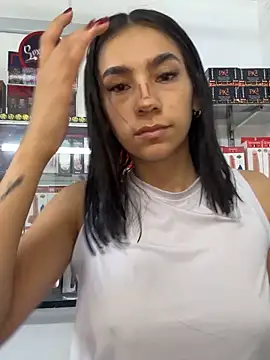 lunaluxury22 online show from 04-14-26, 12:54